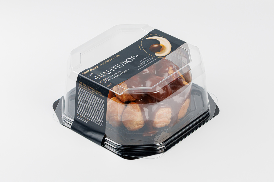 

Торт Шантелюр с профитролями и сливочным кремом 450 г