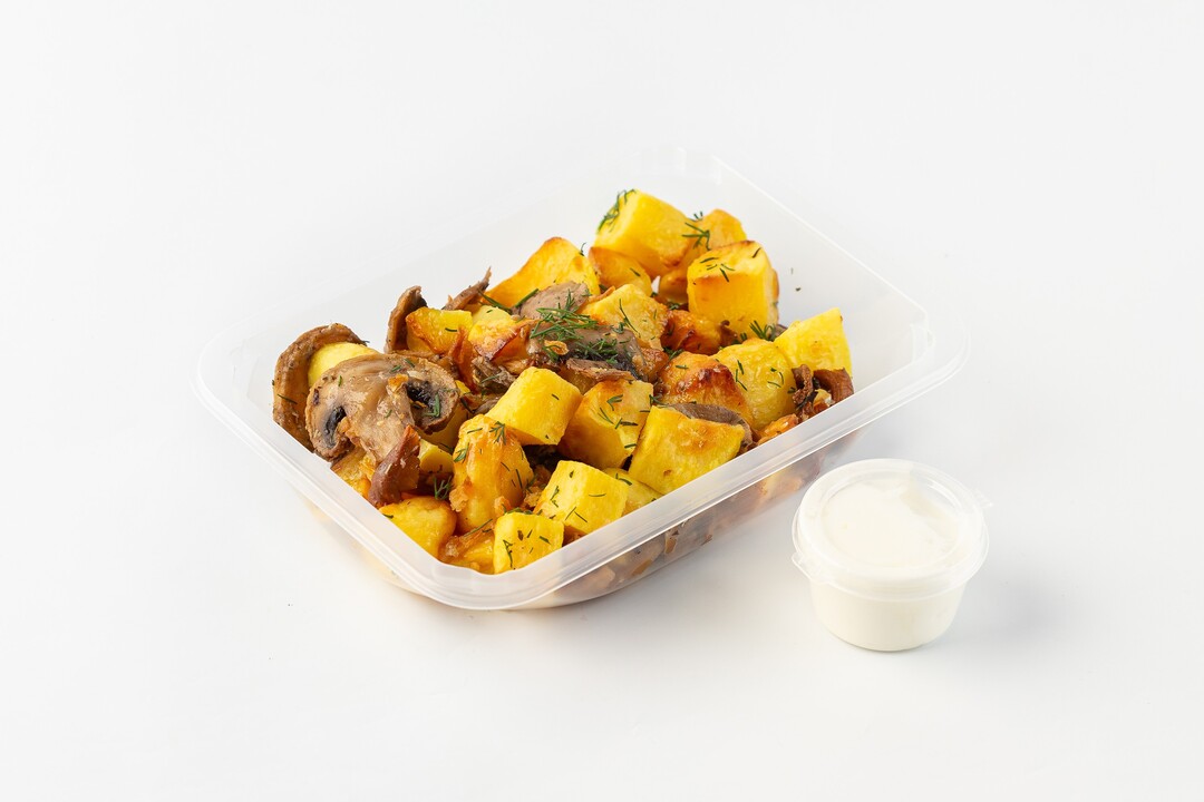 

Картофель жаренный с грибами зеленью и сметаной 283 г