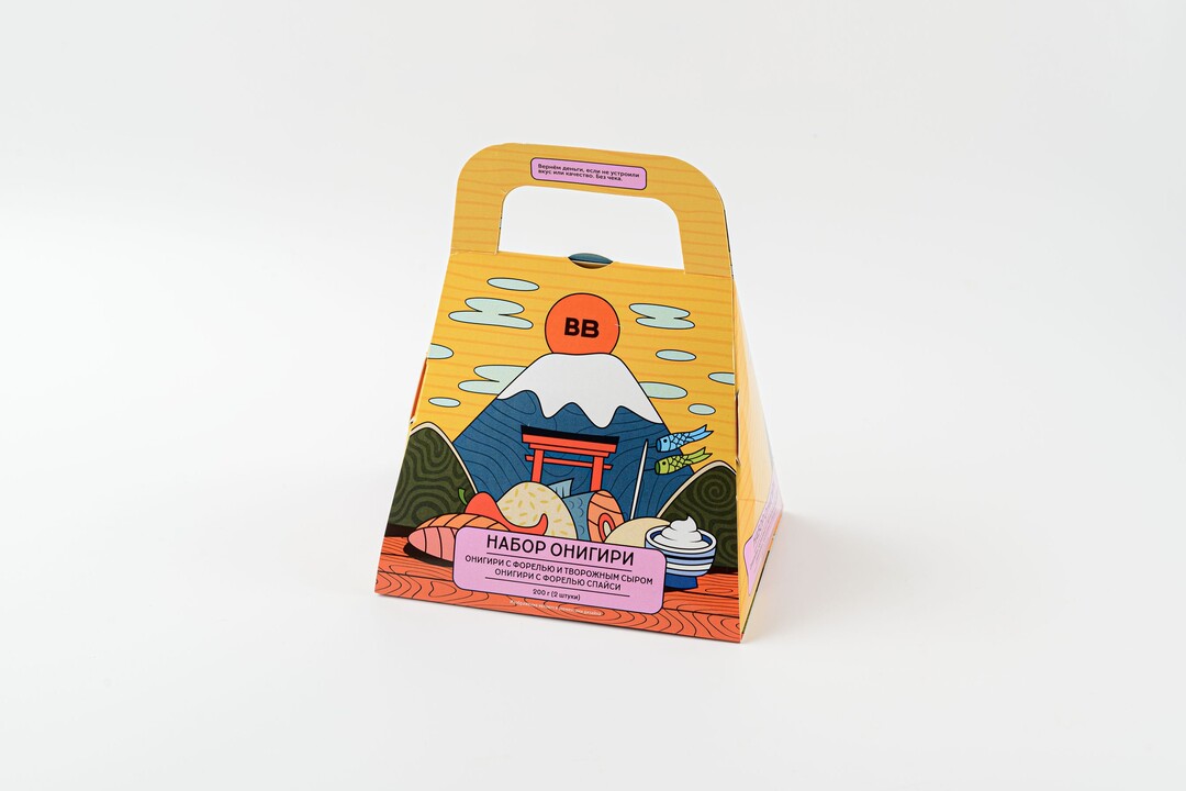 

Набор Онигири ВкусВилл онигири с форелью и творожным сыром и онигири с форелью спайси 200 г