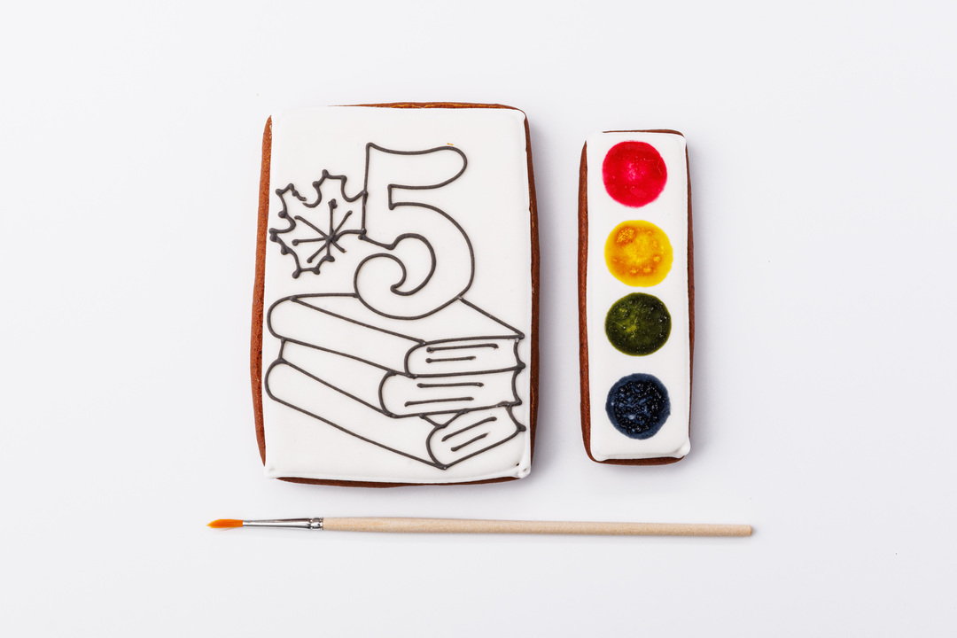 

Набор из пряников ВкусВилл для раскрашивания Вкусная Акварель дизайн рисунка в ассортименте 130 г