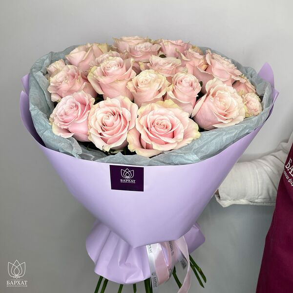 Букет из цветов, монобукет из роз Аморе М