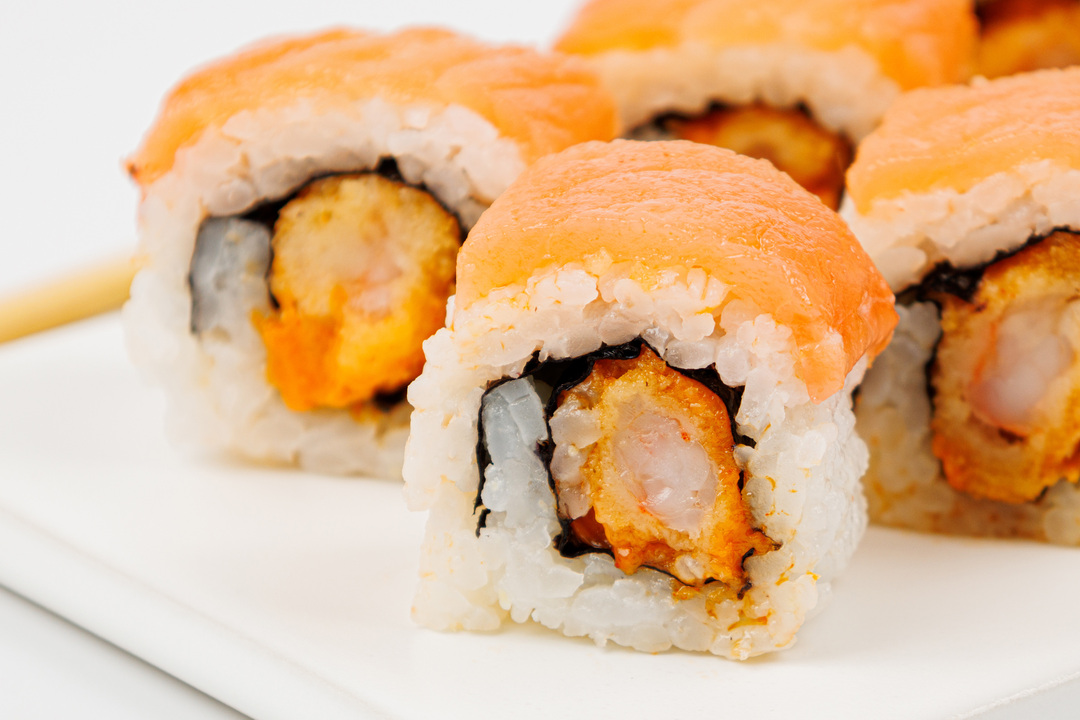 

Ролл ВкусВилл Классика с креветкой и семгой 223 г