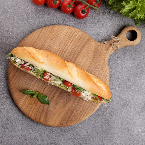 

Брускетта с моцареллой и соусом Песто