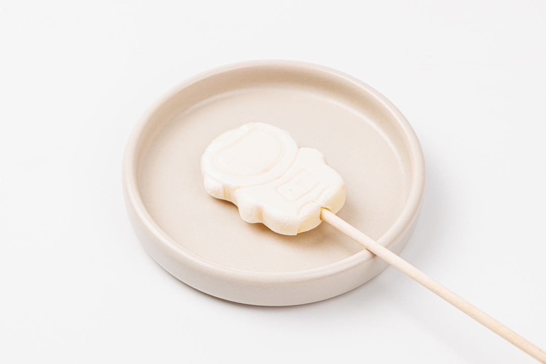 

Карамель ВкусВилл Смелые космонавты на палочке, цвет в ассортименте, 1 шт.