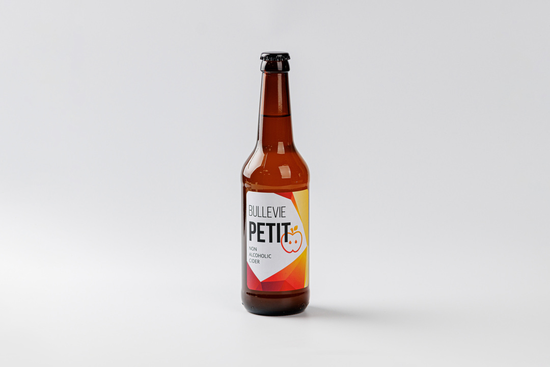 

Напиток Bullevie Petit безалкогольный с соком 450 мл