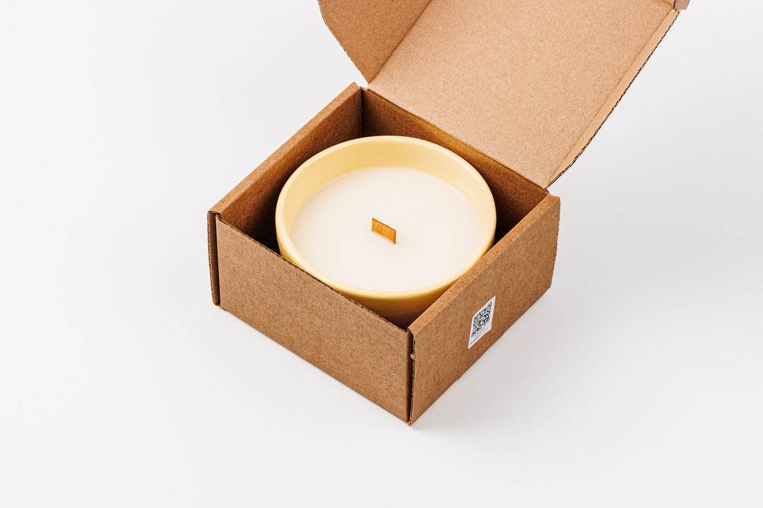 

Свеча соевая в керамической чаше мед и слива, 200 г