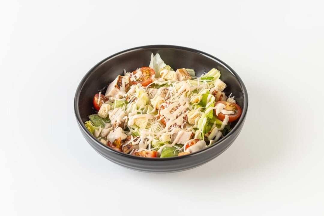 

Салат Цезарь ВкусВилл с куриной грудкой гриль, 170 г