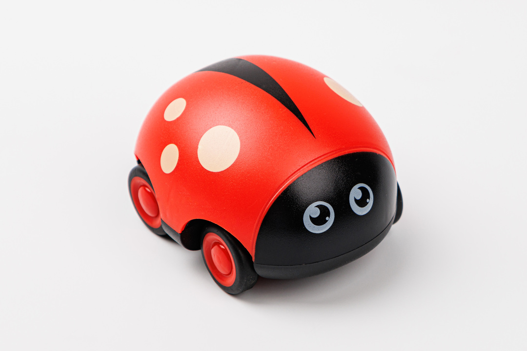 

Игрушка инерционная ВкусВилл Божья коровка дизайн в ассортименте