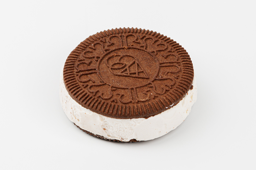 

Пломбир сэндвич ВкусВилл ванильный с кусочками печенья 80 г