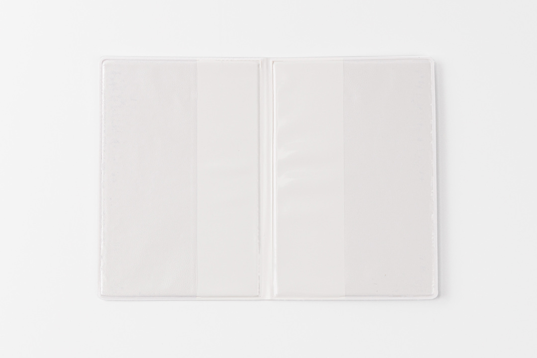 

Обложка на паспорт ВкусВилл В зеркале я красивее, чем на фото