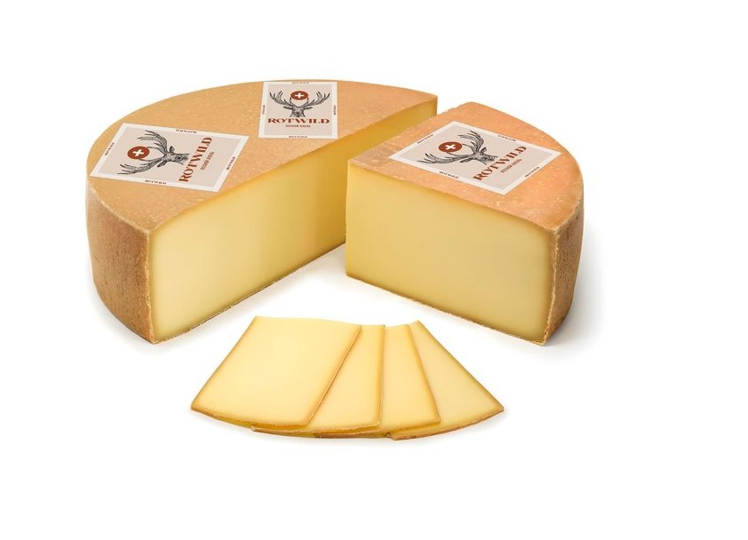 

Сыр полутвердый InterCheese Rotwild Лесной олень 55% с мытой коркой, вес