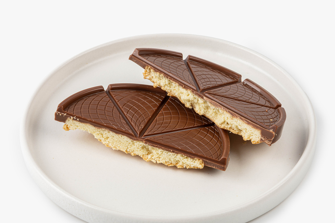 

Шоколад ВкусВилл молочный с печеньем 45 г