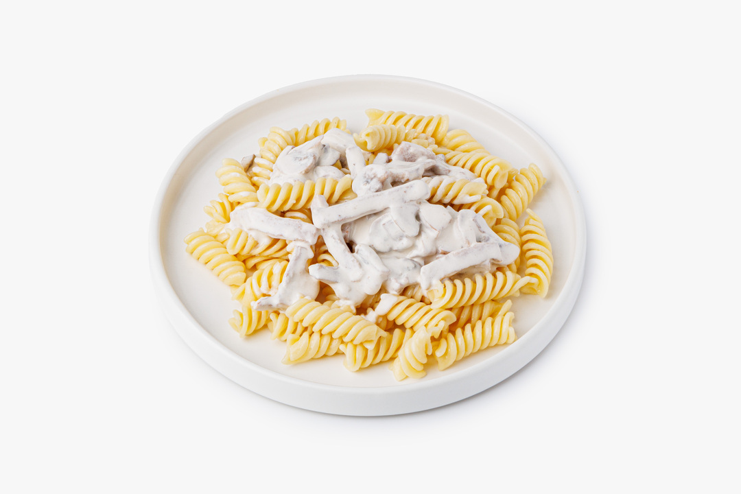 

Паста Фузилли ВкусВилл с ветчиной и грибами в сливочном соусе 250 г