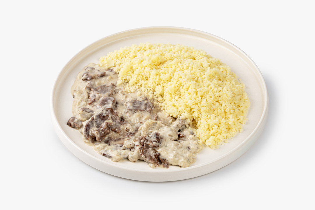 

Щечки говяжьи ВкусВилл томленные с грибным соусом и кускусом 250 г