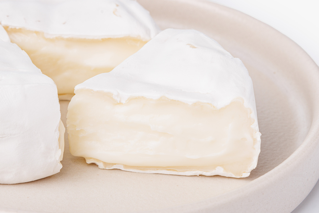 

Сыр ВкусВилл Камамбер из цельного молока 80 г