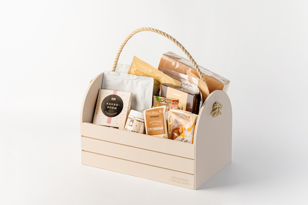 

Бокс ВкусВилл Праздник Витаминно-десертный с шоколадом 1550 г