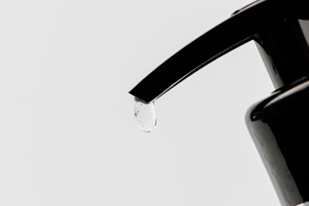 

Гель для душа ВкусВилл Ландыш и ирис с маслом жасмина 290 мл