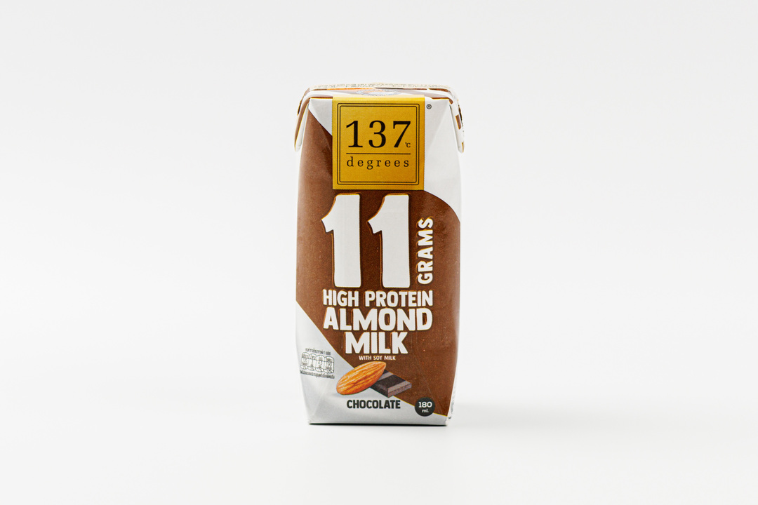 

Напиток миндальный 137 Degrees 11 grams High Protein шоколад без сахара 180 мл
