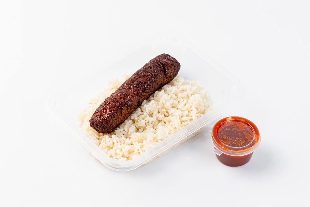 

Немясной люля-кебаб ВкусВилл с рисом и томатным соусом 273 г