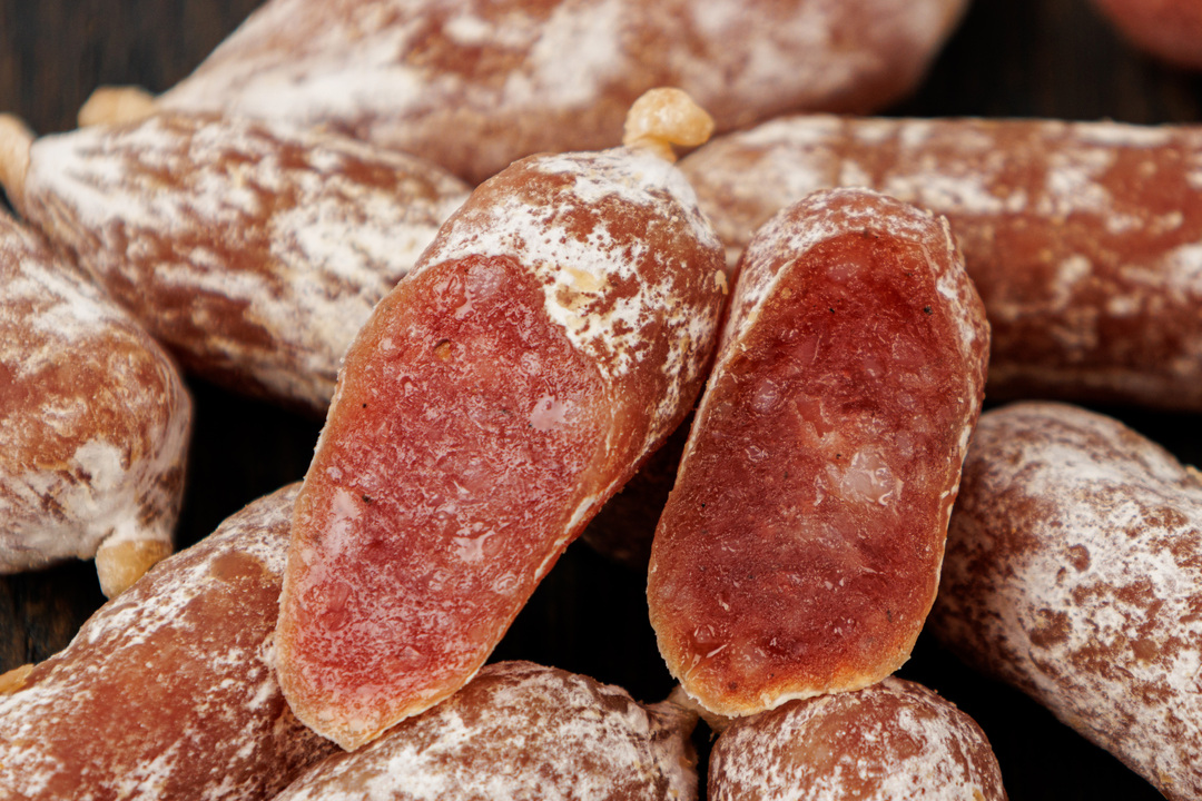 

Колбаски Фелино мини с сыром с благородной плесенью 90 г