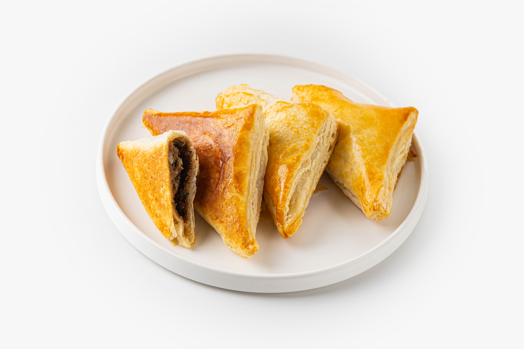 

Хачапури ВкусВилл мини слоеные с мраморной говядиной замороженнные 300 г