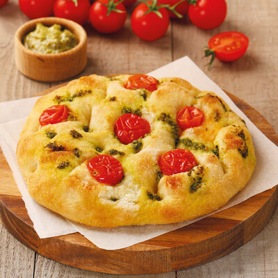 Фокачча с томатами и соусом Песто на закваске МясновЪ Пекарня от КуулКлевер 130 г