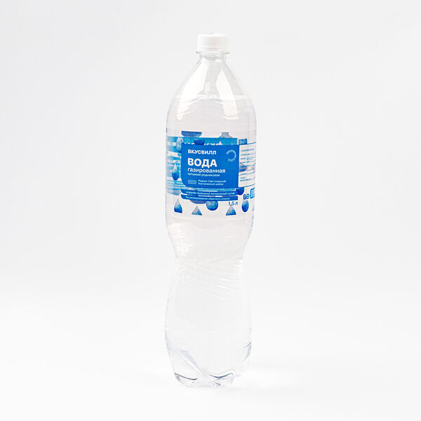 Вода родниковая газированная 1.5 л
