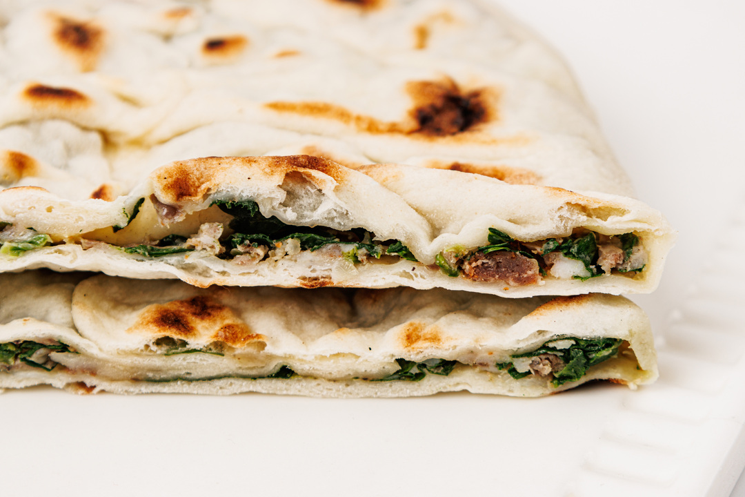 

Лепешка ВкусВилл с мясом и зеленью 160 г