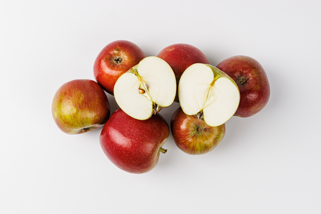 

Яблоко летнее красное ВкусВилл вес