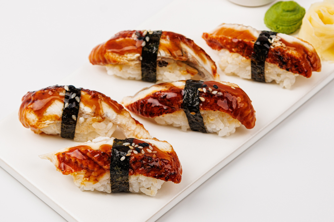 

Суши ВкусВилл с угрем 190 г