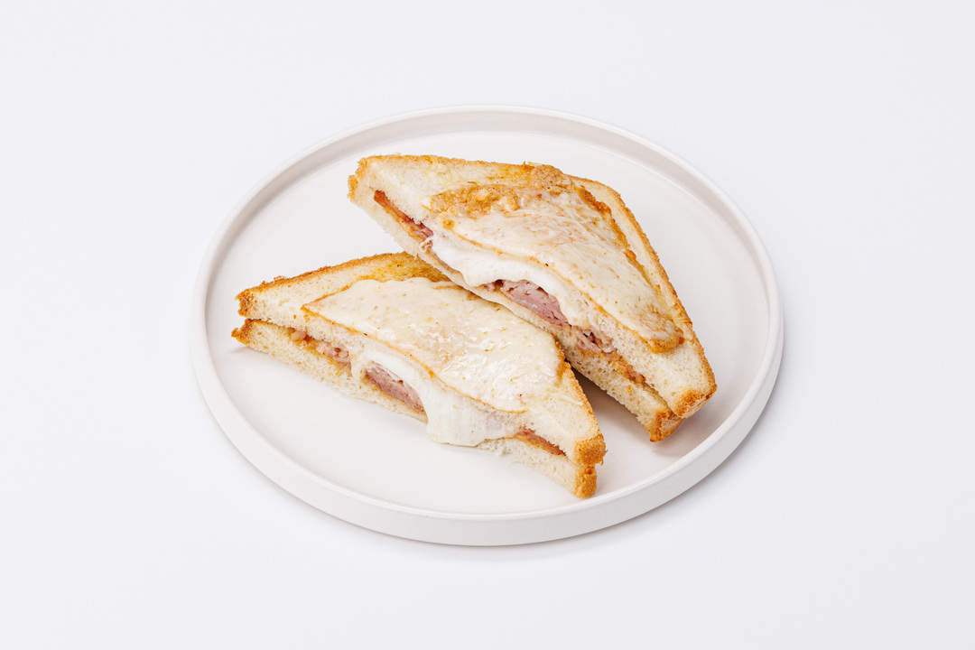 

Сэндвич "Крок-месье" с окороком Котто и моцареллой 210 г