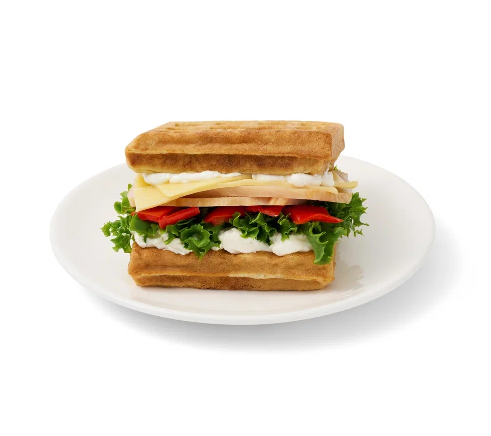 

Вафля-сэндвич с копчёной индейкой, сыром и запечённым перцем 240 г, Россия