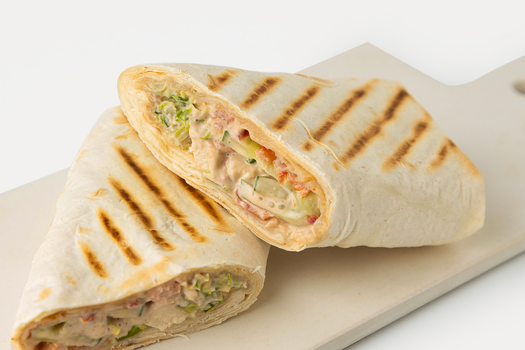 

Сэндвич-ролл ВкусВилл с курицей и соусом Спайси кафе 180 г