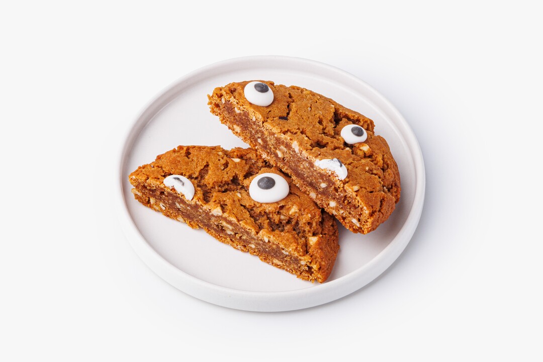 

Печенье ВкусВилл Кукис с карамелью я слежу за тобой 70 г