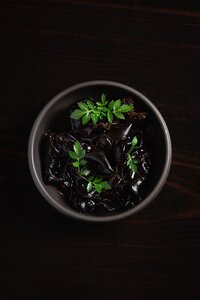 Древесные грибы по-сингапурски