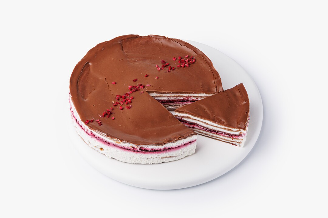 

Торт ВкусВилл блинный шоколадный Малина-жимолость 530 г