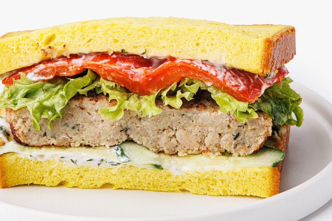 

Сэндвич ВкусВилл Сандо с рыбной котлетой и соусом Тар-тар 140 г