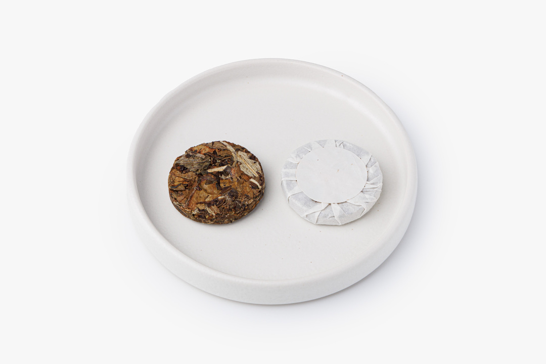 

Чай белый ВкусВилл Индилавка Шоу Мэй прессованный 12 г