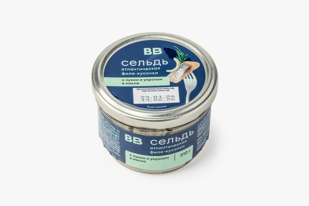

Сельдь атлантическая ВкусВилл филе-кусочки с луком и укропом в масле 210 г
