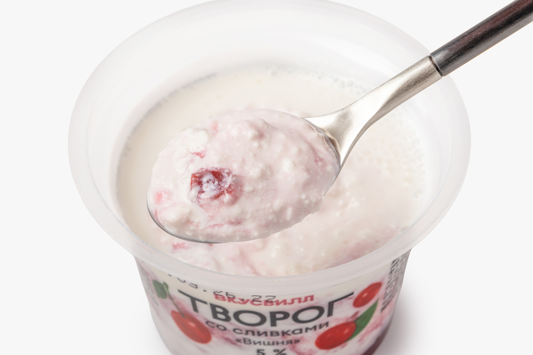 

Творог ВкусВилл Вишня со сливками 5% 140 г