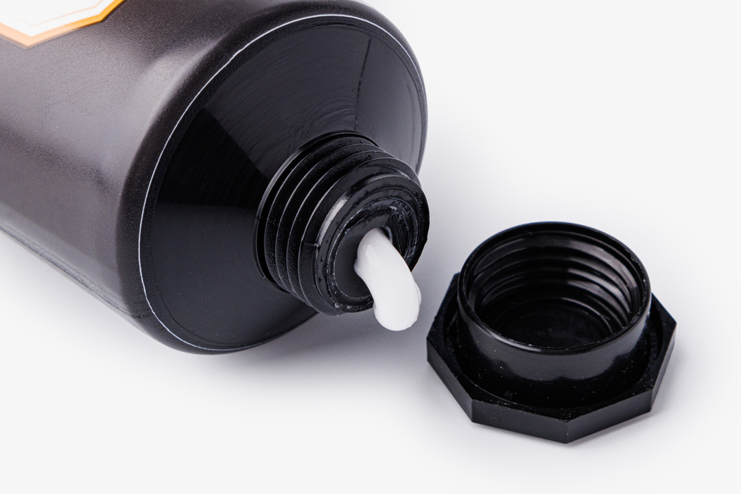 

Крем для рук ВкусВилл парфюмированный Мандарин жасмин и табак 50 мл