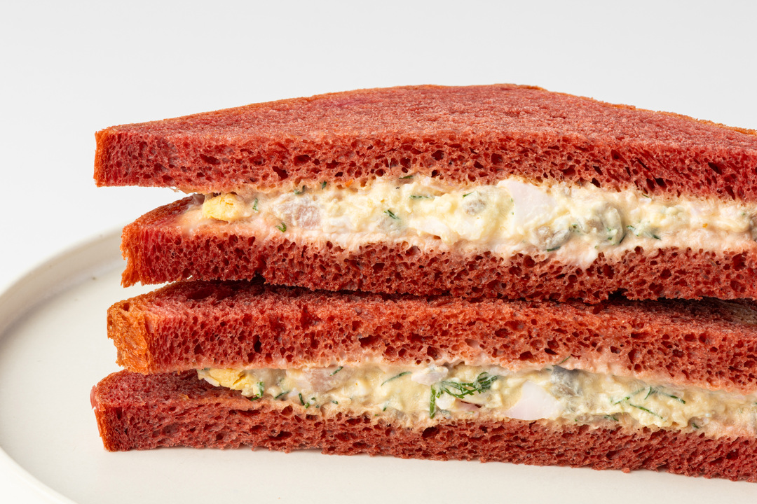 

Сэндвич ВкусВилл Сельдь под шубой на свекольном хлебе 170 г