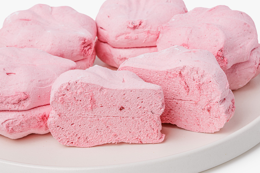 

Зефир ВкусВилл из печеных яблок с жимолостью 240 г