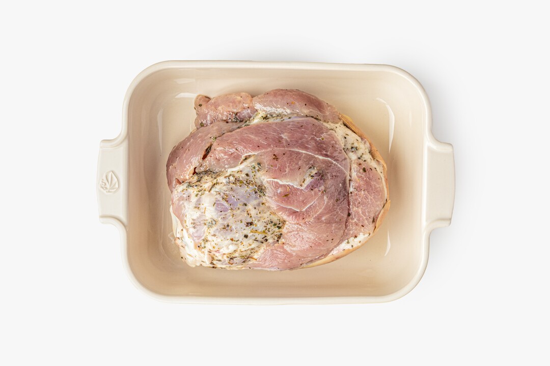 

Рулька свиная ВкусВилл в маринаде с шалфеем вес