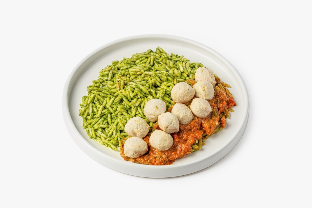 

Паста ВкусВилл Ризони с куриными фрикадельками и томатным соусом 260 г