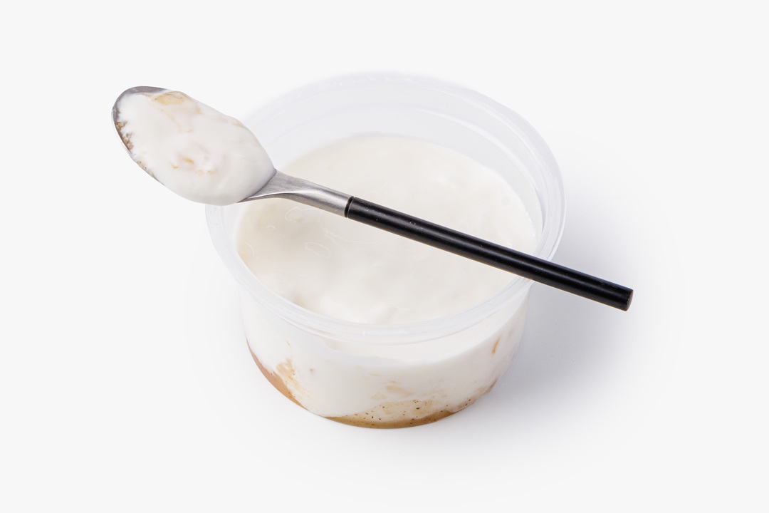 

Йогурт ВкусВилл сливочный с яблоком изюмом и корицей 5% 150 г