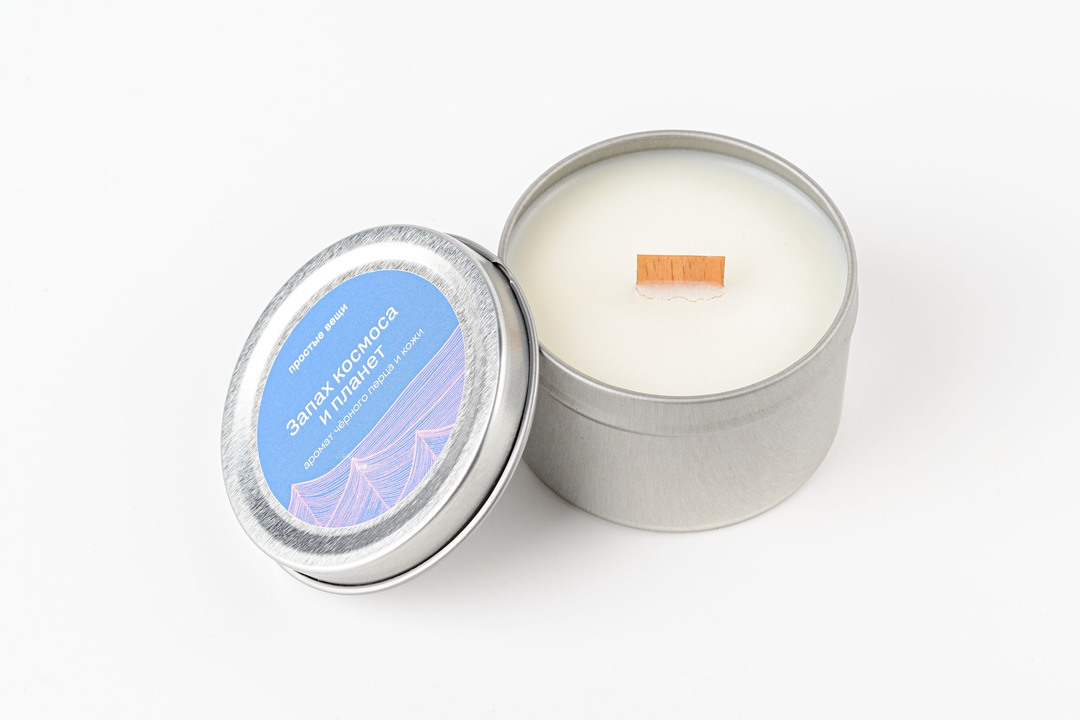 

Свеча соевая в баночке запах космоса и планет 100 мл