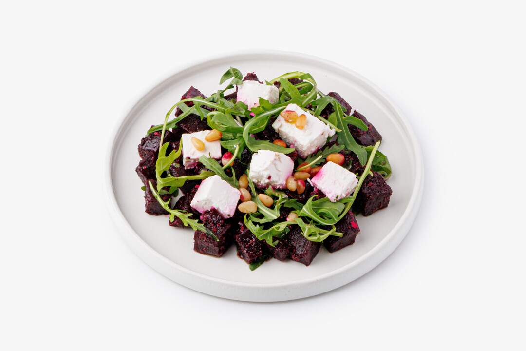 

Салат ВкусВилл из запеченной свеклы с сыром фета 150 г