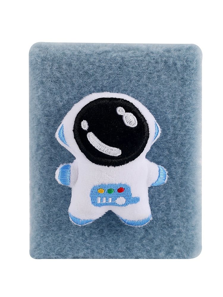 

Блокнот плюшевый iLikeGift Astronaut серый 80 листов