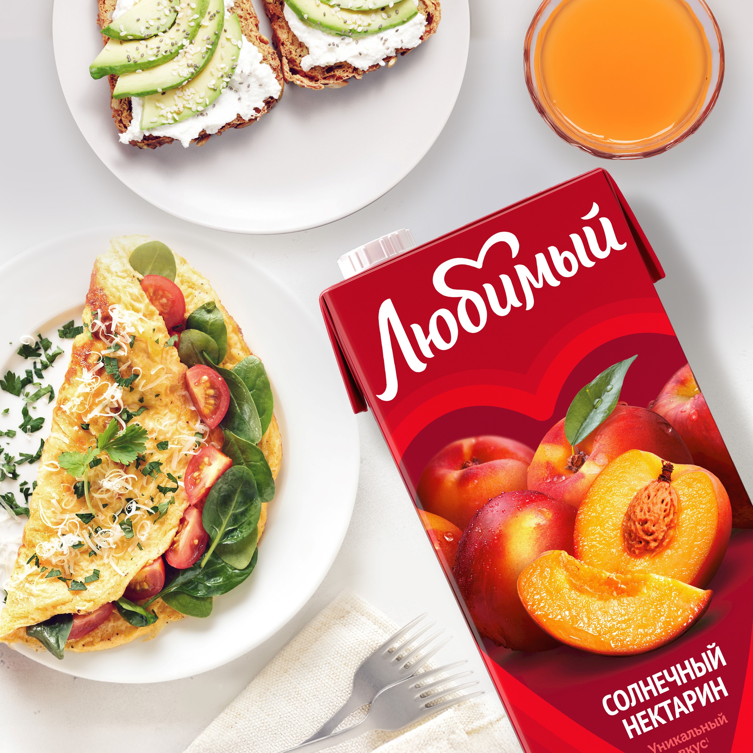 

Нектар Любимый Солнечный нектарин яблоко-персик-нектарин с мякотью 0.95 л